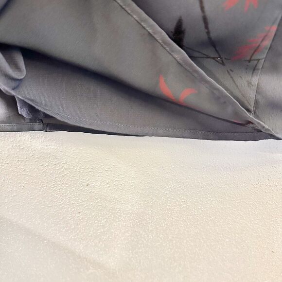 Express Women's Long Gray Maxi 37" - Burgundy/Black Flowers Back Slit SZ 7/8 - Picture 4 of 9